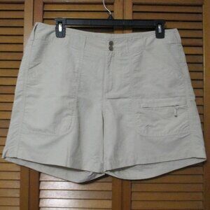 Bimini Bay shorts lightweight, pockets, quick drying, cream color size 14